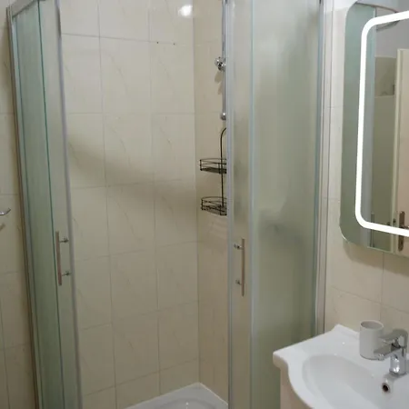 Sea Breeze Apartment, 30m To Pebble Beach, Stobrec With Summer Amenities דירה *